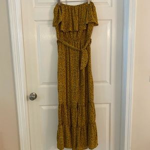 NWOT Strapless floral tiered jumpsuit